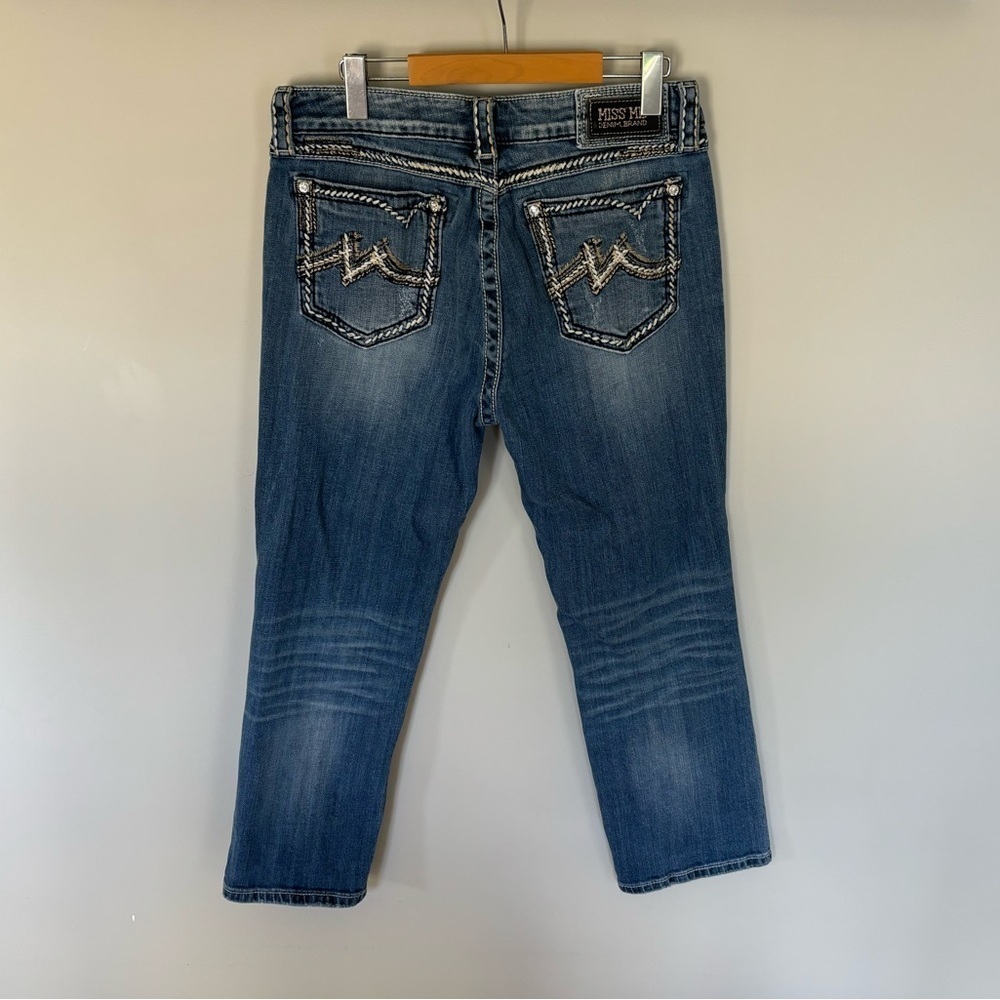 Miss Me Boyfriend Capri Jeans - Picture 3 of 11